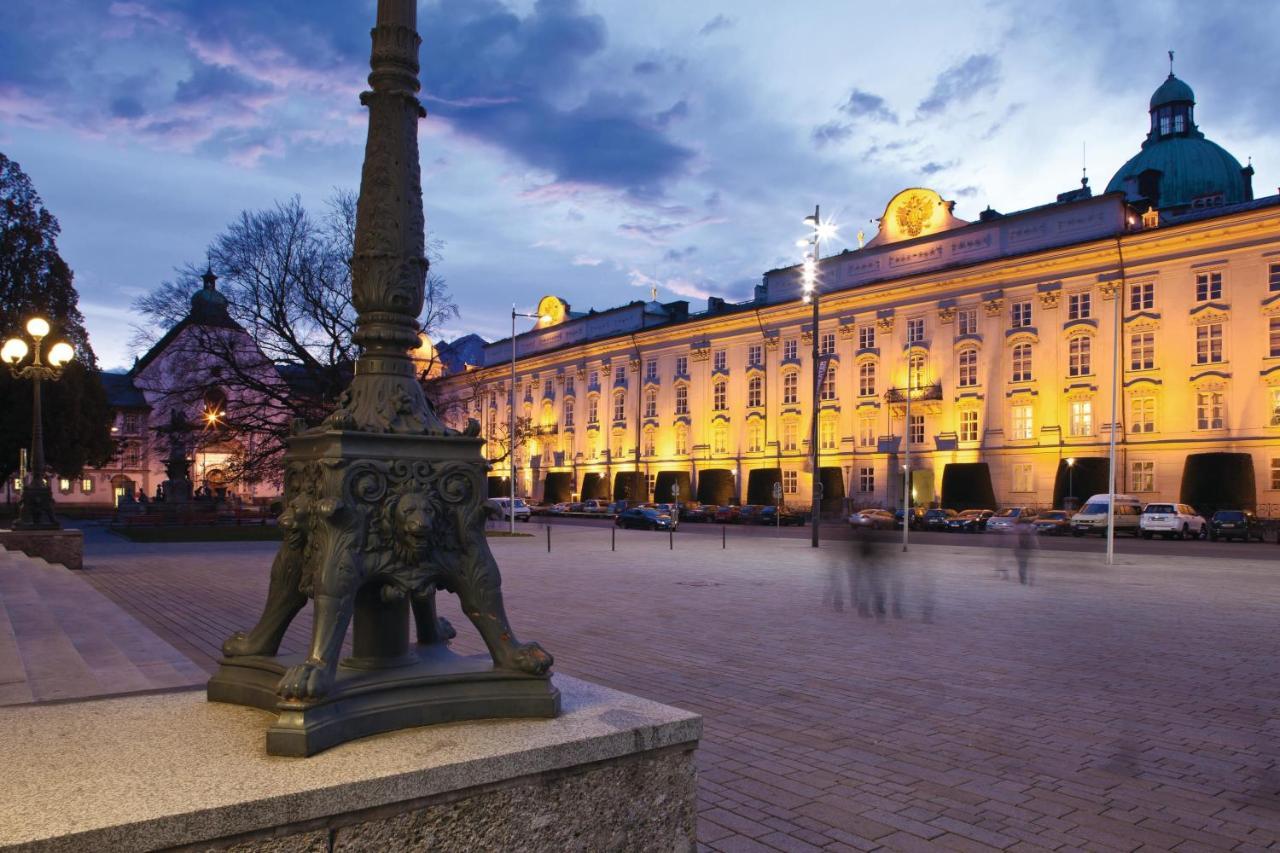 Huge Apartment In Awesome Location With Parking Innsbruck Bagian luar foto