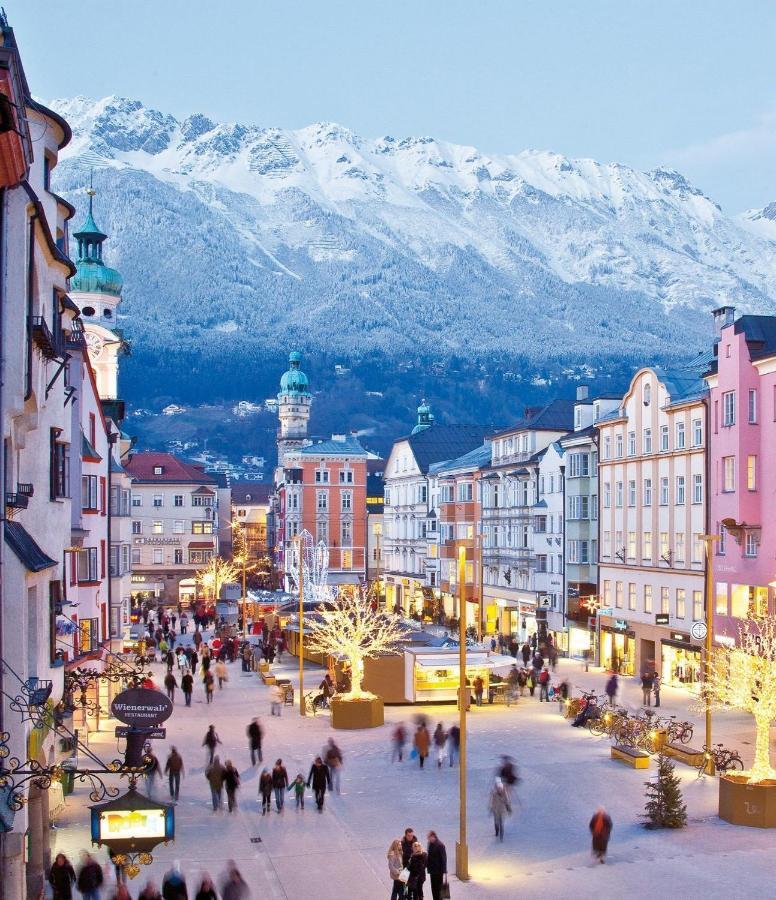 Huge Apartment In Awesome Location With Parking Innsbruck Bagian luar foto