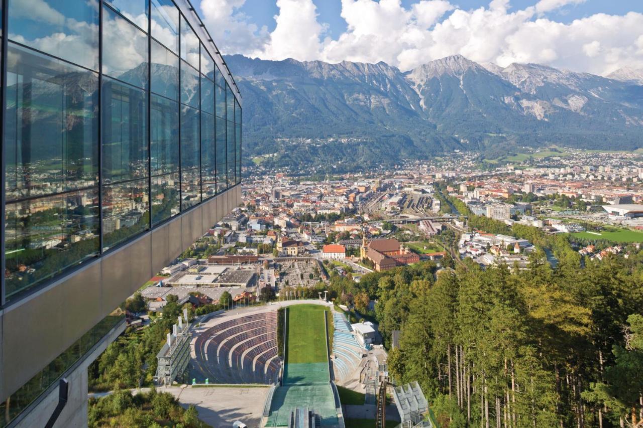 Huge Apartment In Awesome Location With Parking Innsbruck Bagian luar foto