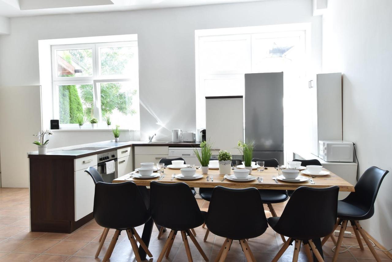 Huge Apartment In Awesome Location With Parking Innsbruck Bagian luar foto
